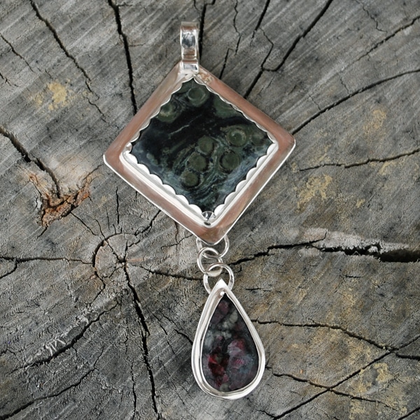 Kambaba and Eudialyte Pendant