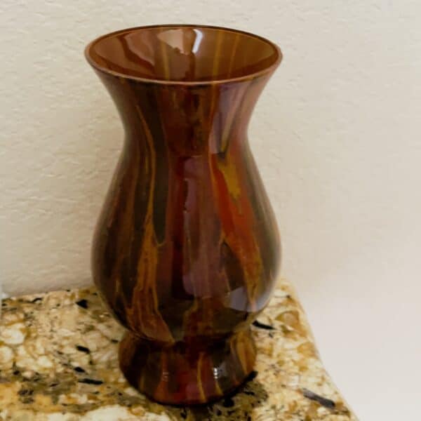 image of fluid art vase