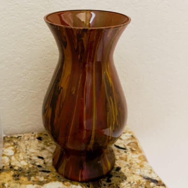 image of fluid art vase