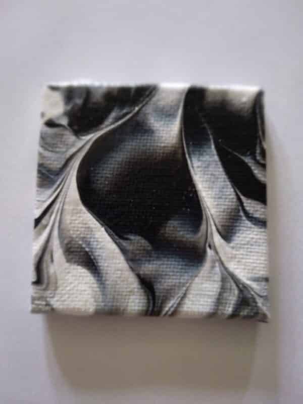 2x2 black and white pin
