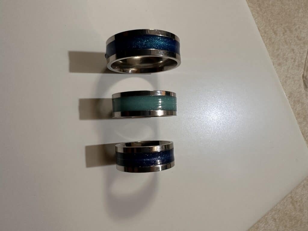 Sparkling Epoxy Rings - My Community Made