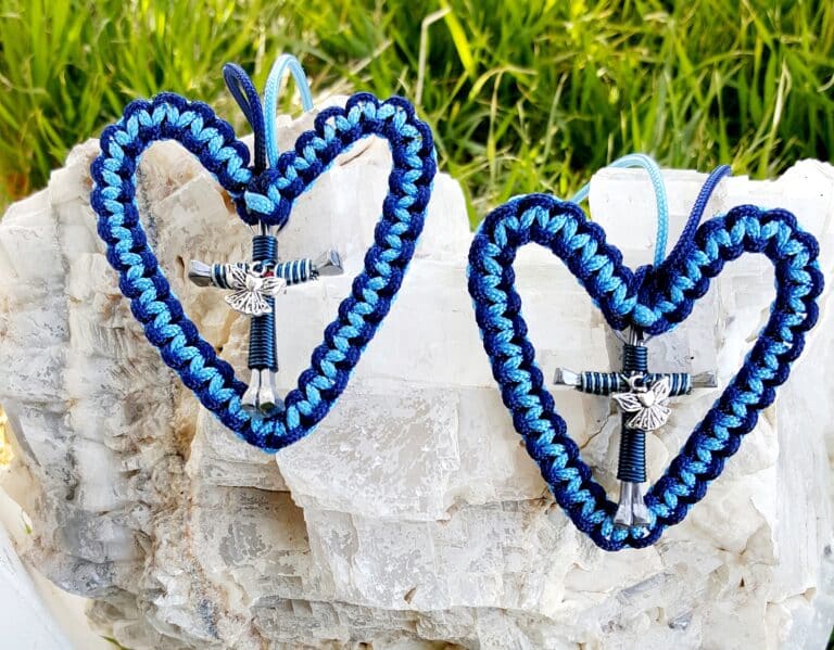 Rearview mirror heart cross