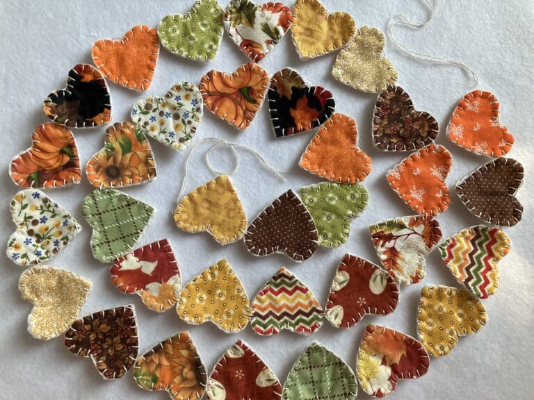 pr mini heart fall garland