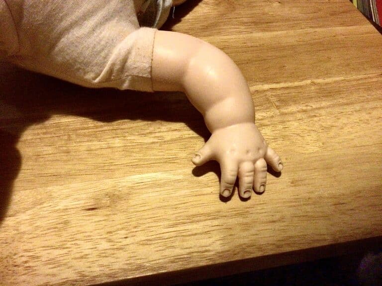 Muffin left hand