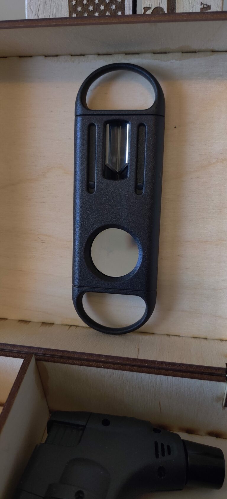 Cigar cutter