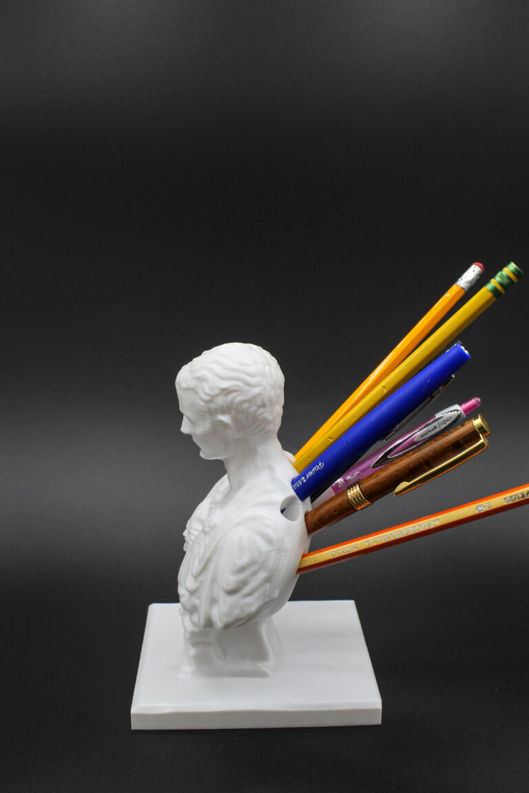 Ceaser Pen Holder 3
