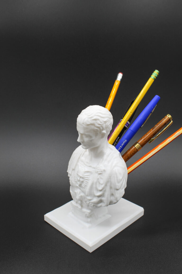 Ceaser Pen Holder 4