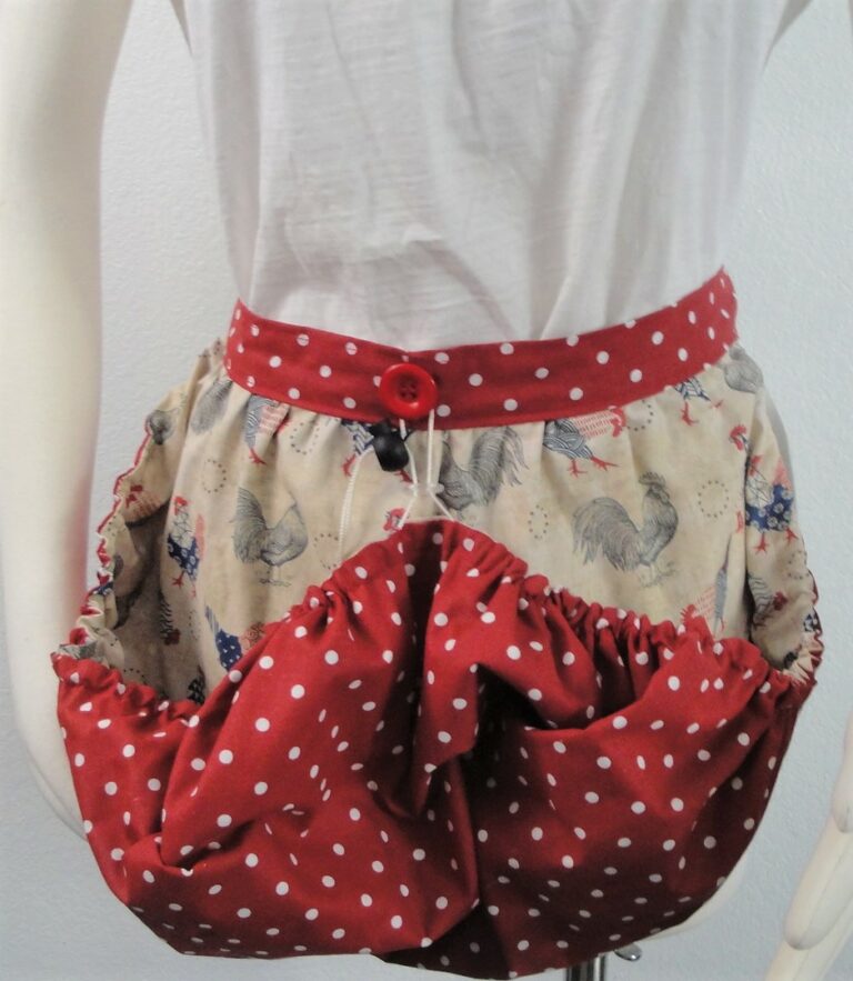 Red/Blue Chicken Gathering Apron