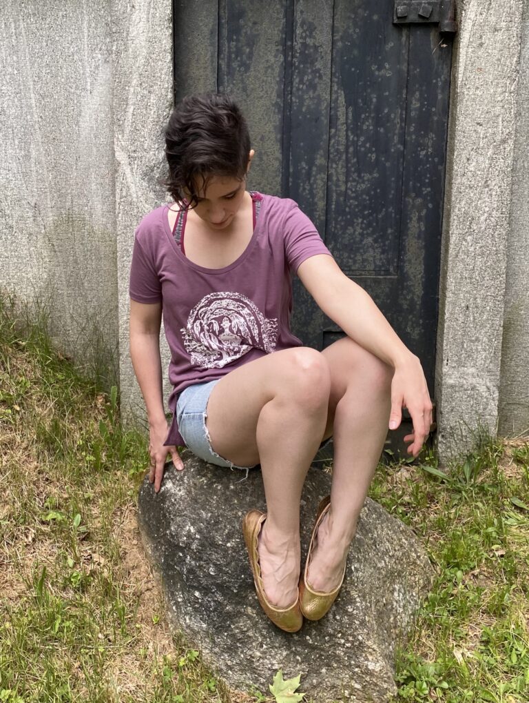 Remembrance Tee (Purple Grape)