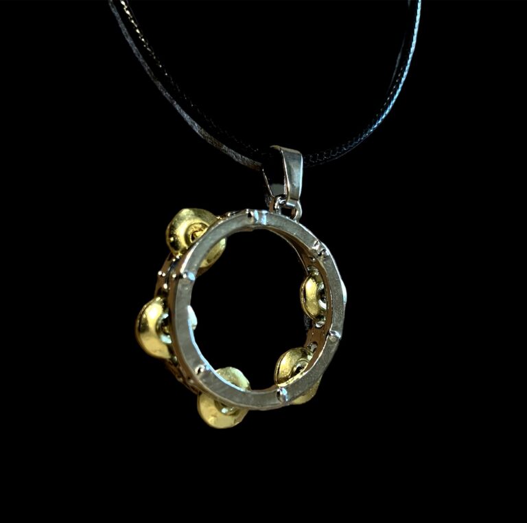 tambourine necklace 120231107 111032