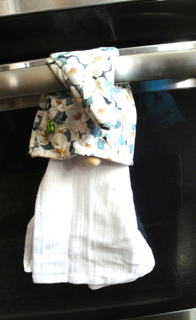 Magnolia Gnome Towel Holder