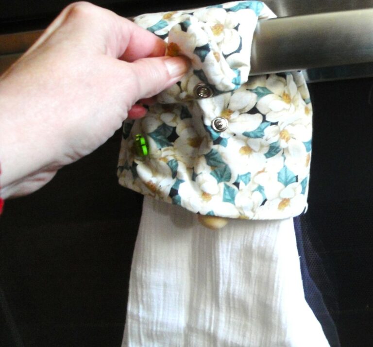 Magnolia Gnome Snap Towel snapping