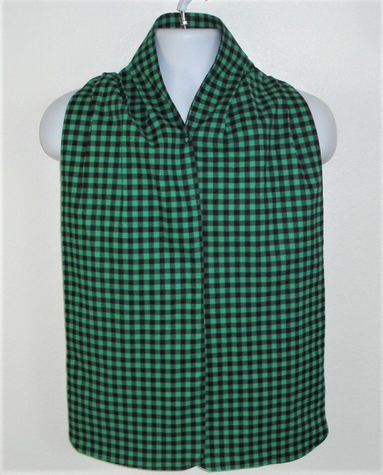 Green Black Checked Dinner Scarf / Adult Bib
