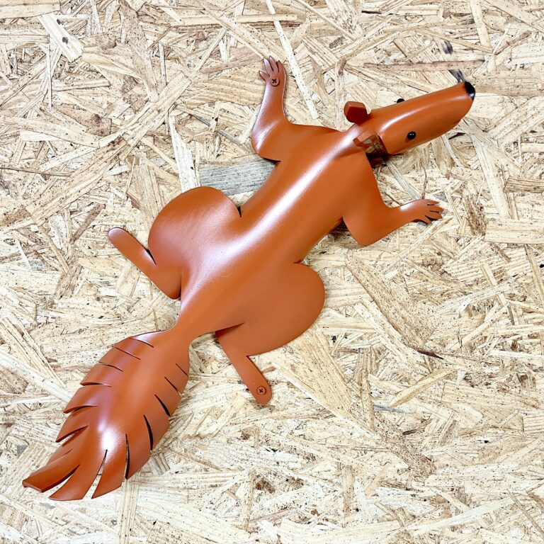 squirrel climbing 2 MCM
