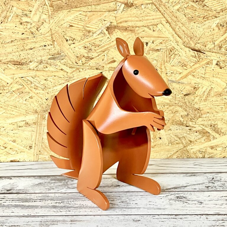 squirrel sitting 2 MCM