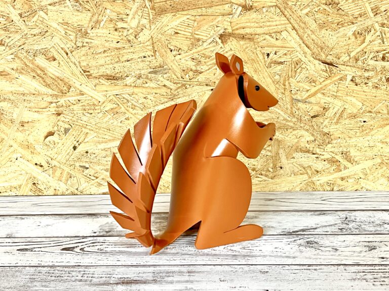 squirrel sitting 4