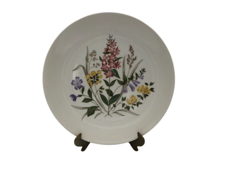 Image of English Garden Salad Dessert Plate
