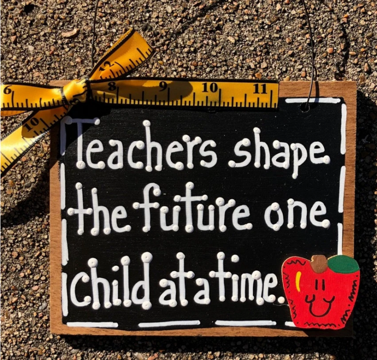 Teacher Gift 5559 Teachers shape the future one child at a time