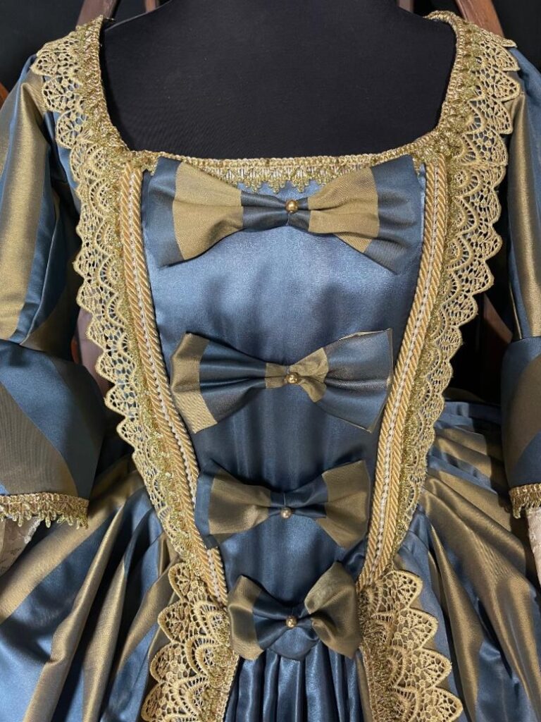 BlueGoldBodice