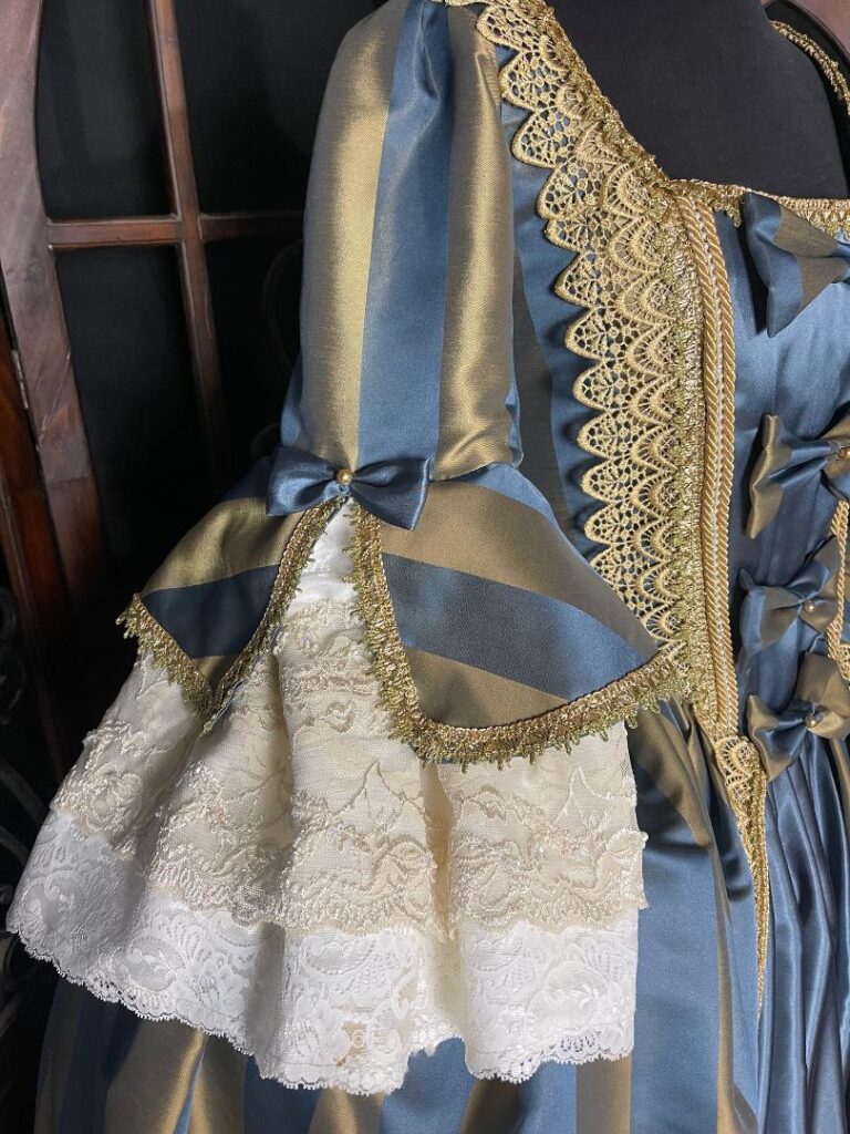 BlueGoldSleeveDetail