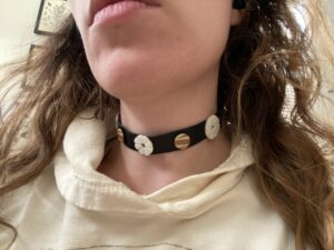 flower child choker necklace