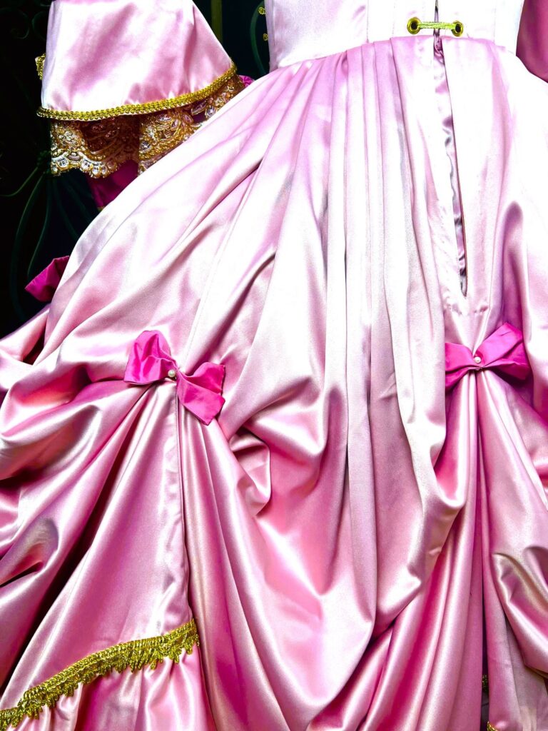 Skirt Detail