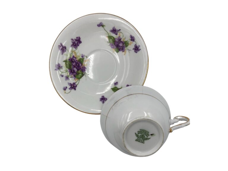 Tuscan Sweet Violet Teacup with Saucer 8