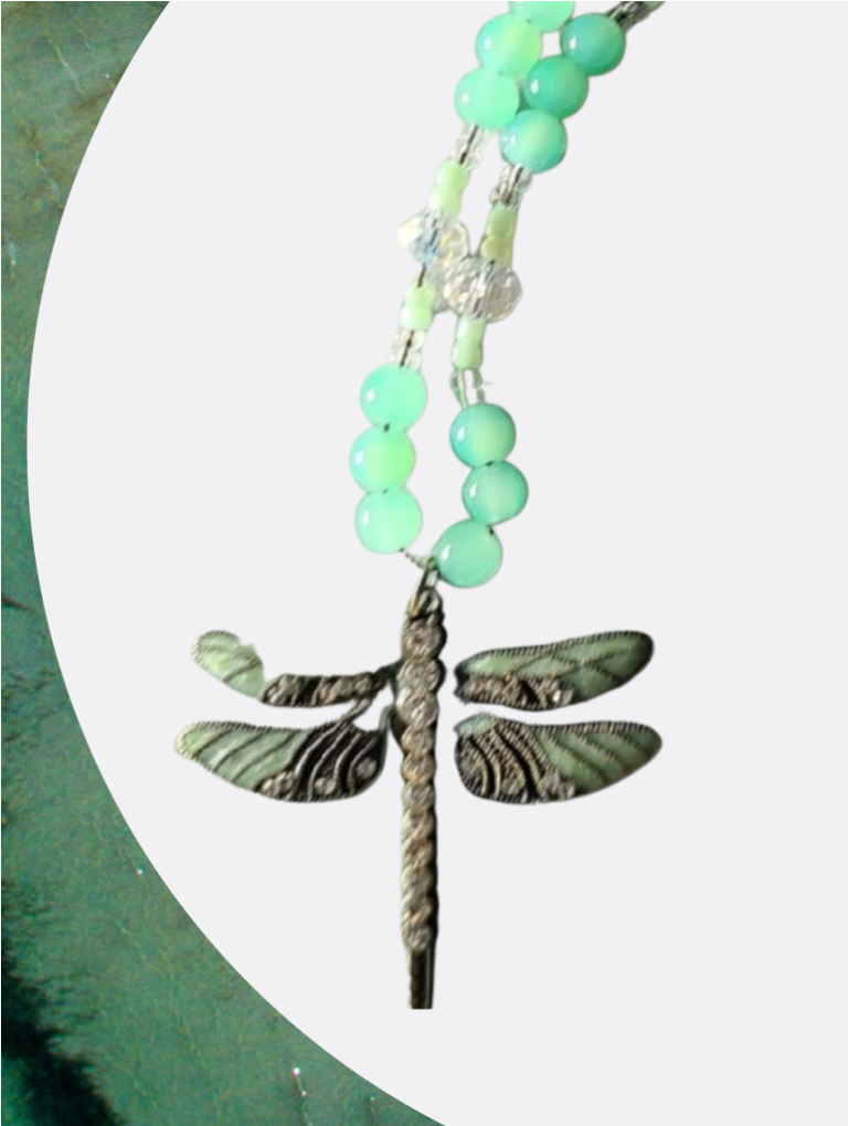 Light Green Dragonfly Pendant Bead Necklace 18 20
