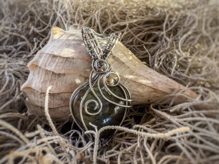 Divine Heart Wire Wrapped Labradorite Pendant