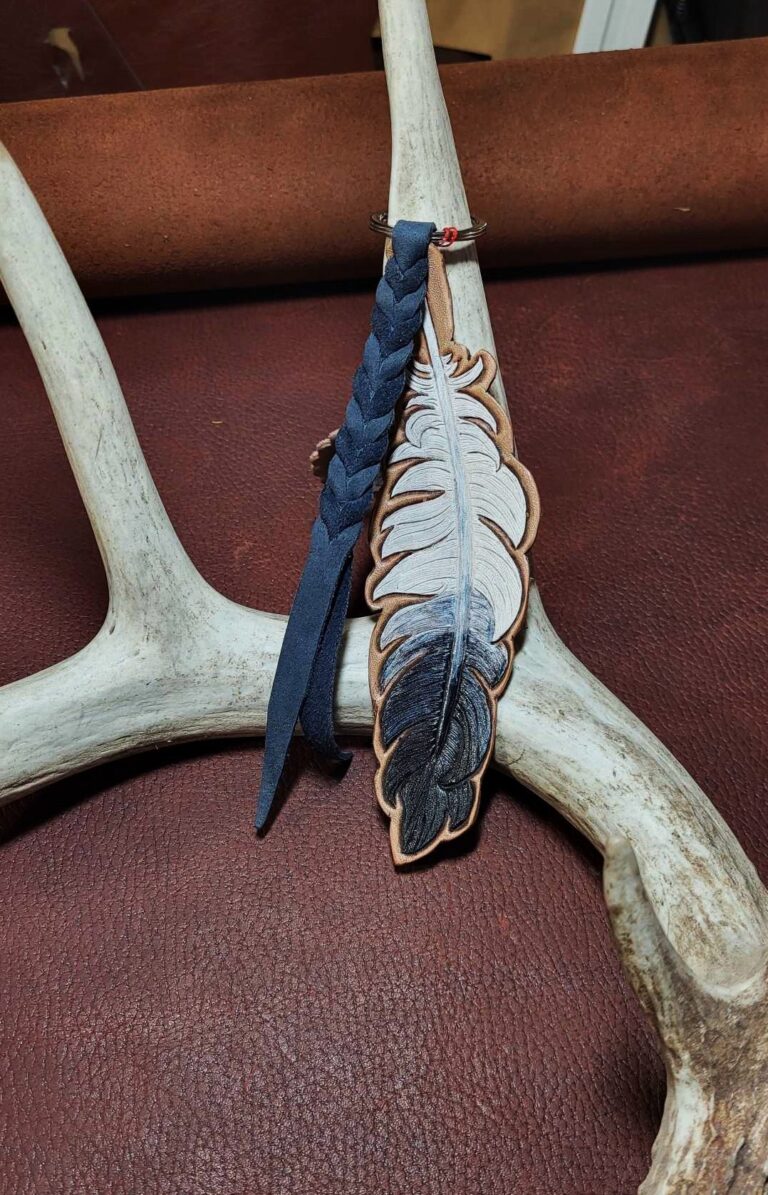 Key Chain Feather w bleed knot