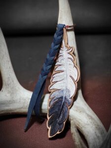 Key Chain Feather w bleed knot2