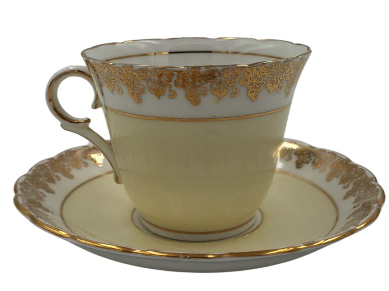 Colclough Teacup Saucer 3