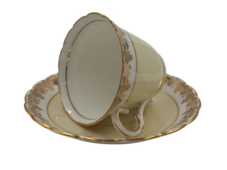 Colclough Teacup Saucer 4