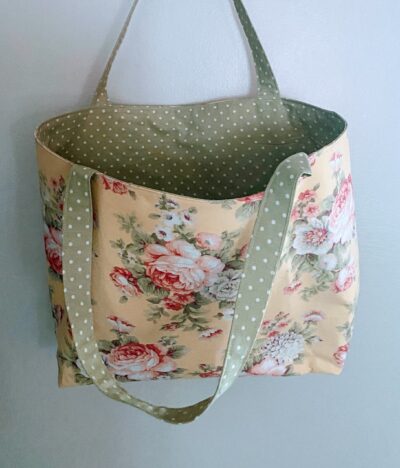 Large tote