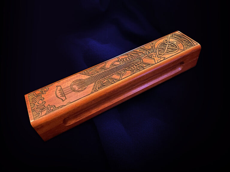 Bard theme dice box by Eldritch Arts