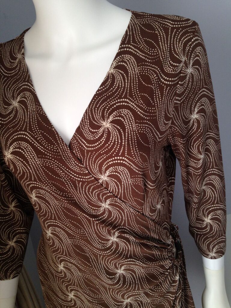 Brown wrap pattern