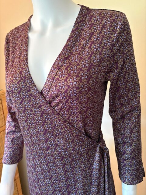 Vintage Iconic Wrap Dress 7 Wrap dress top detail