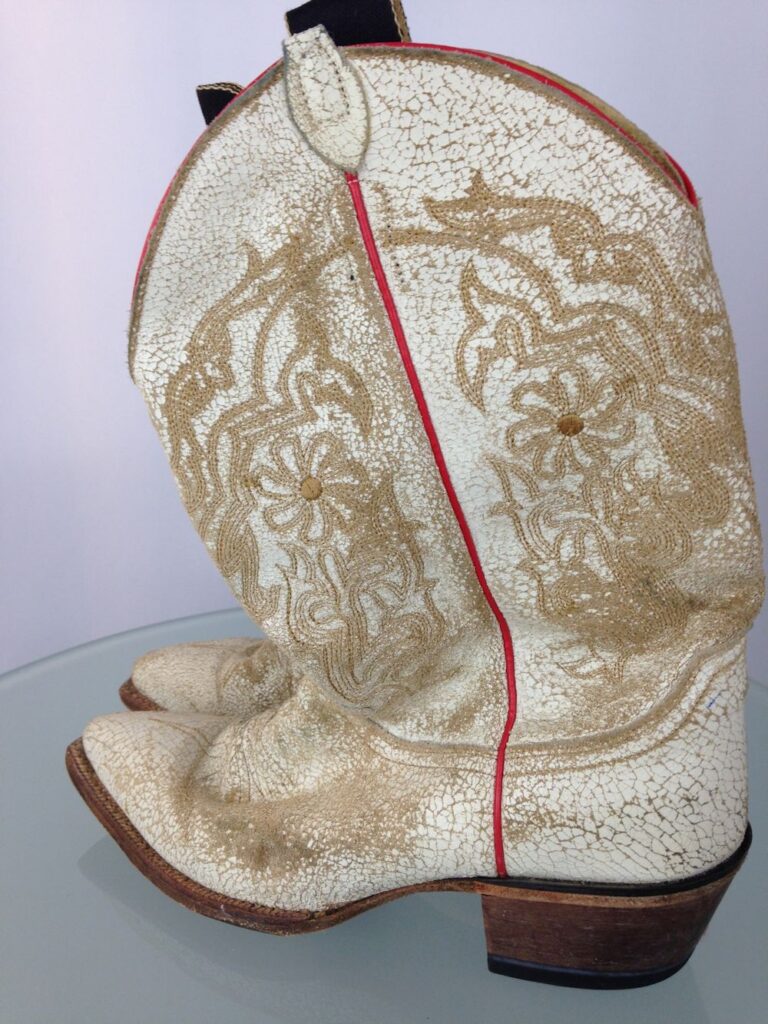 Justin Boots side