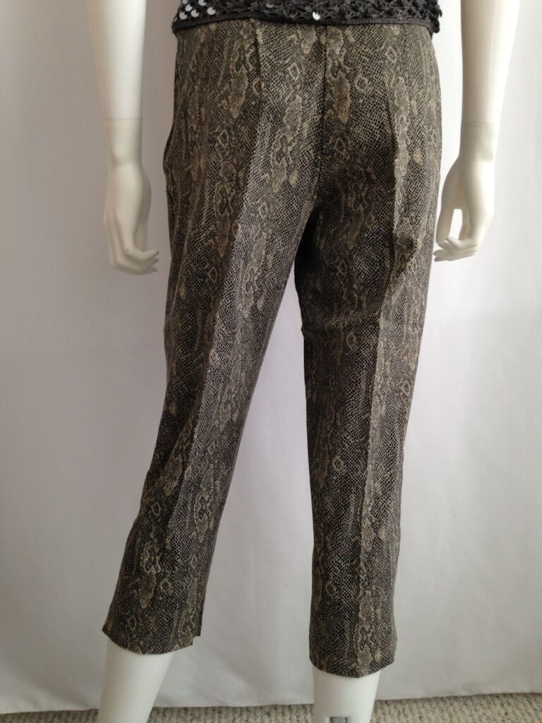 Snake Print Capri back