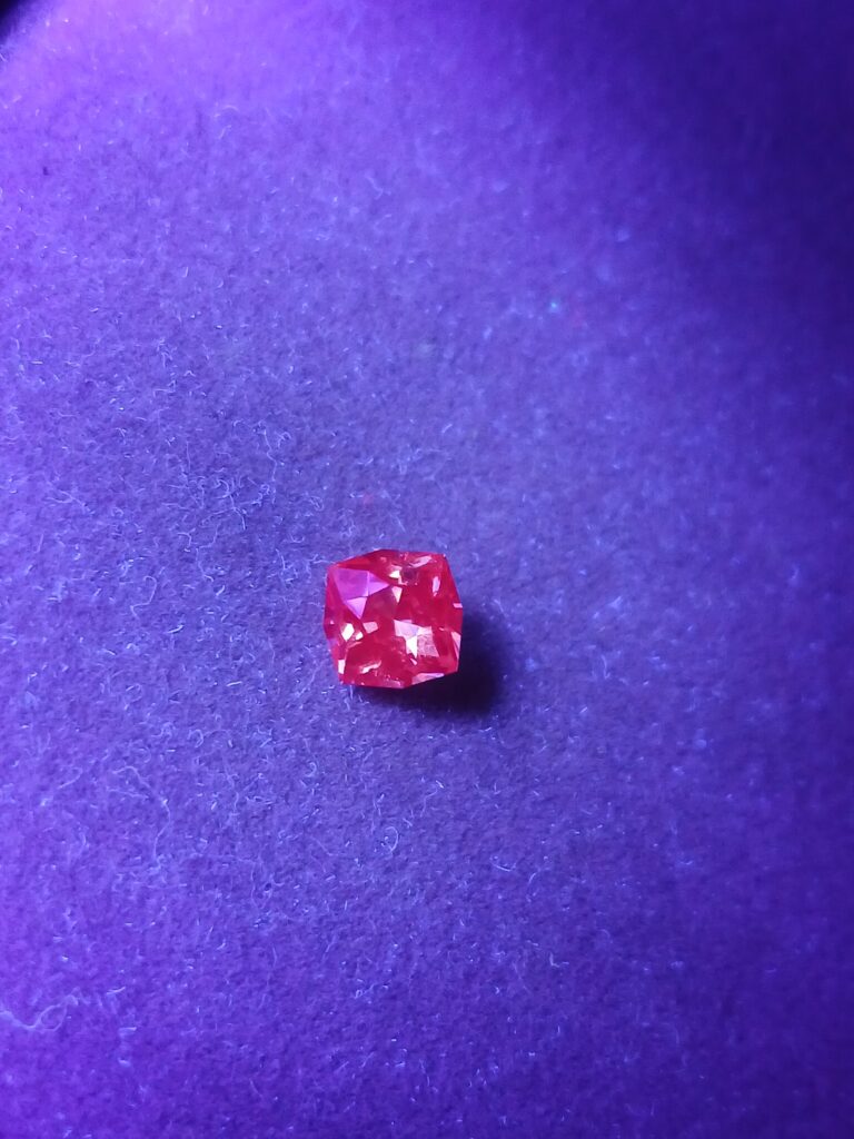 .8ct Chromium-Vanadium Malaya Garnet 2 20251205 134351 1