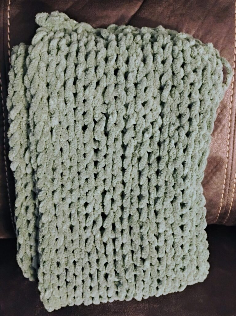 Crochet Green Scarf 1 cropped 594564982 1449850613807967 7526057230474551301 n