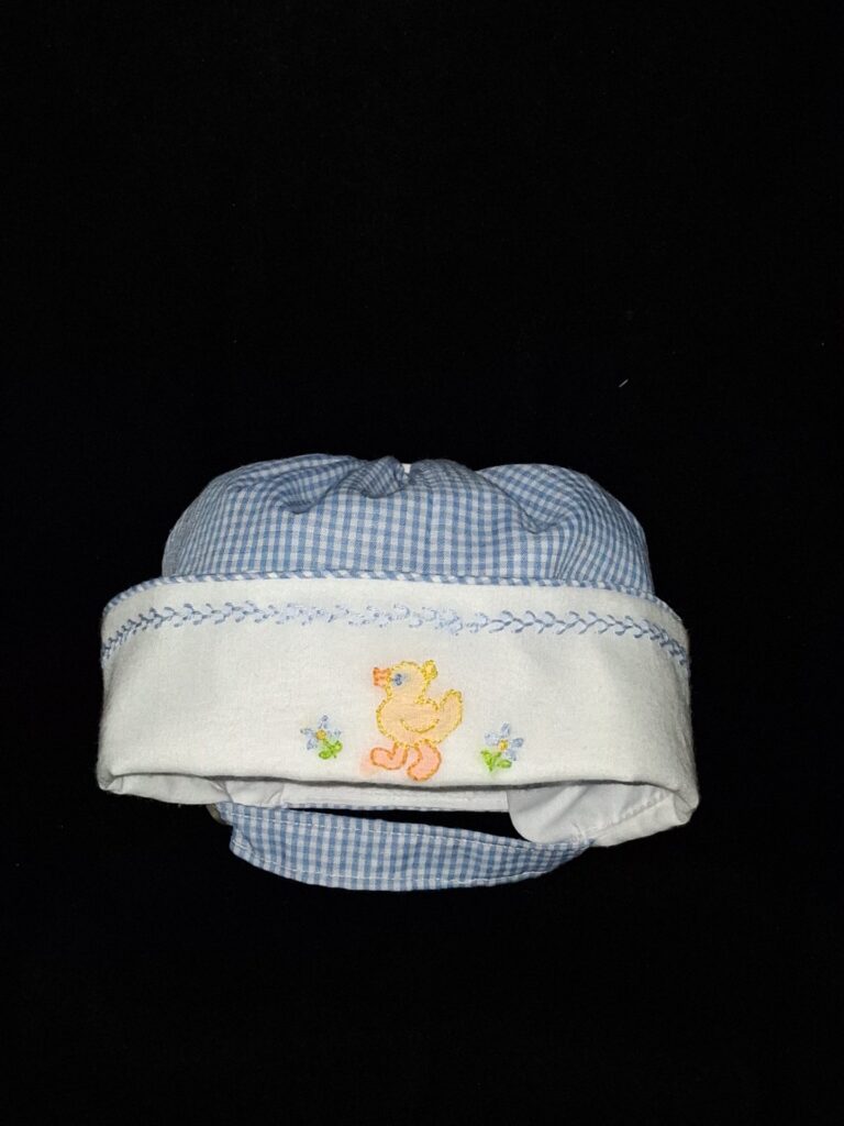 937b87ed de12 40a7 9e20 da321c66eb36Top fin ducky hat
