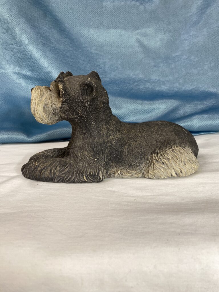 1981 Sandra Brue Sandicast Resin Schnauzer Dog Figurine 5 IMG 8576
