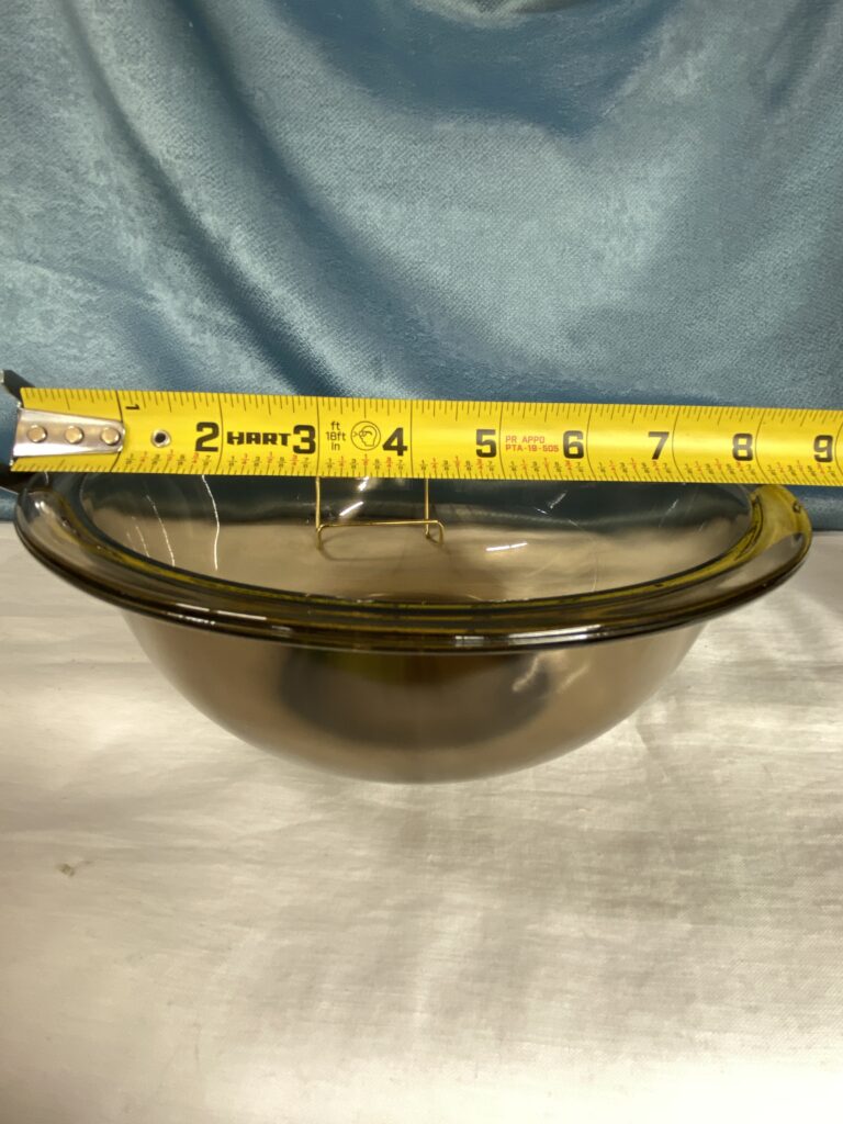 Two PYREX Mixing Bowls 323 Smokey Brown 1.5 Liters Corning NY Stamped 13 and 20 4 IMG 8902