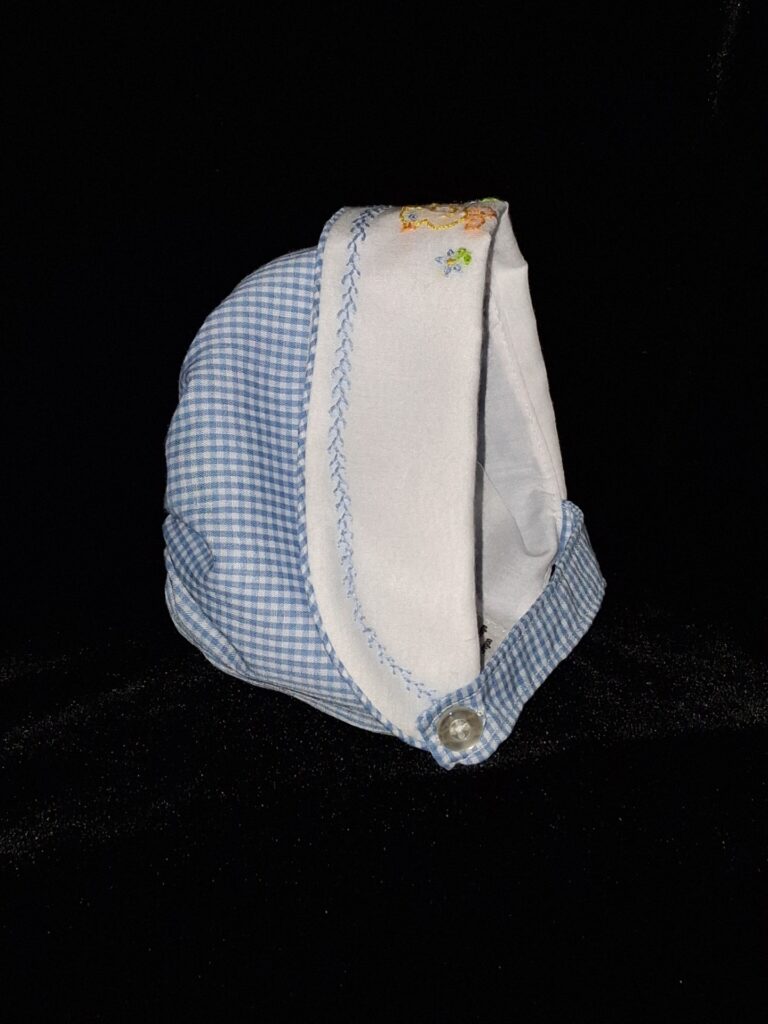ad9c9340 333b 422b 8875 a920b73fbf09Button ducky hat