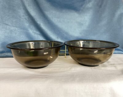 Two PYREX Mixing Bowls 323 Smokey Brown 1.5 Liters Corning NY Stamped 13 and 20