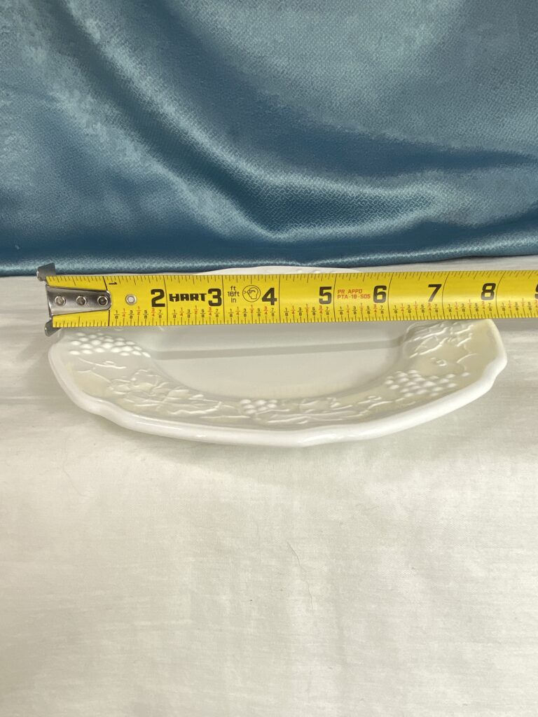 Set of 4 White Salad Plates Grape Harvest Pattern 4 IMG 8876