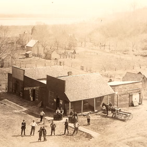 Brownville Spring Flea Market 1 d4b635 9c6c04d9347c4d198d0c351ef169d03cmv2