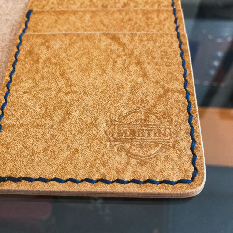 The Martin Slim Bifold – Hand-Stitched Golden Veg-Tan Leather 5 IMG 2178 1