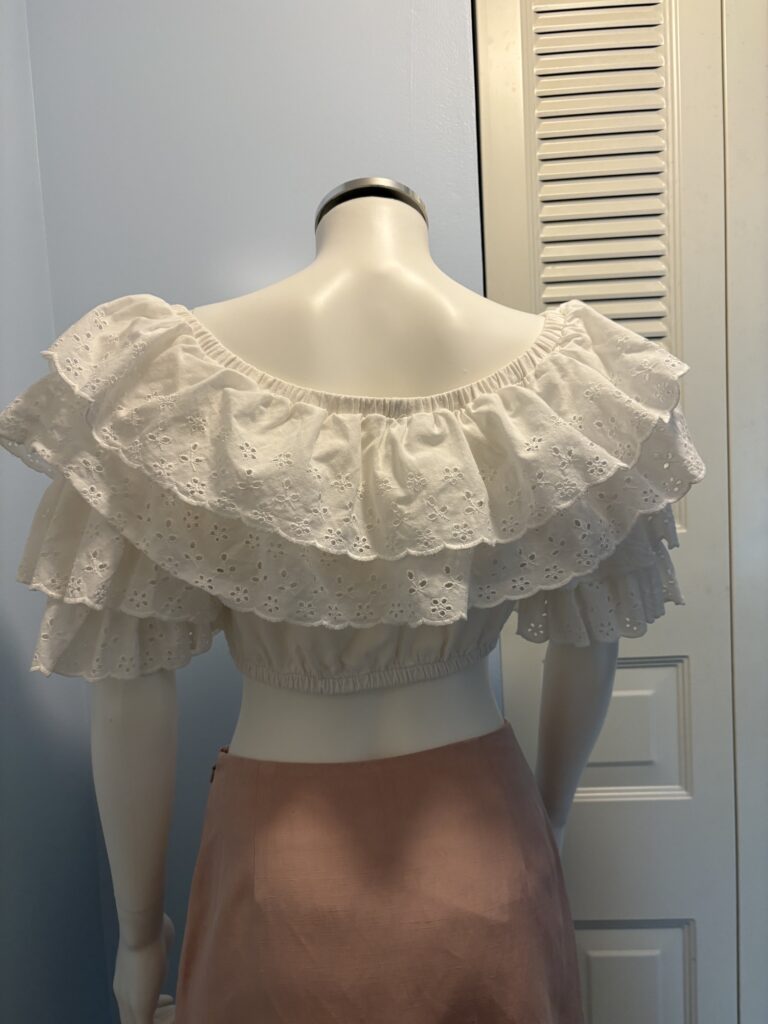 Eyelet top back